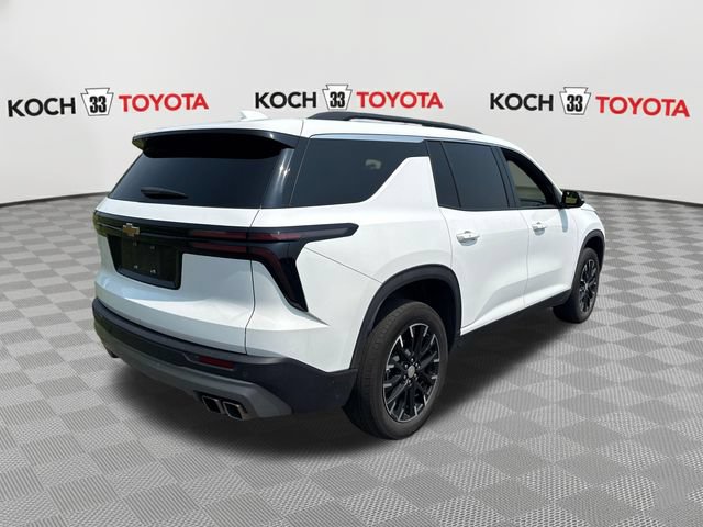 Used 2025 Chevrolet Traverse LT w/ Sun and Wheel Package AWD/4WD image 8