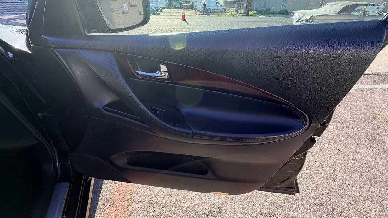 Used 2012 INFINITI EX35 Journey w/ Premium Pkg image 25