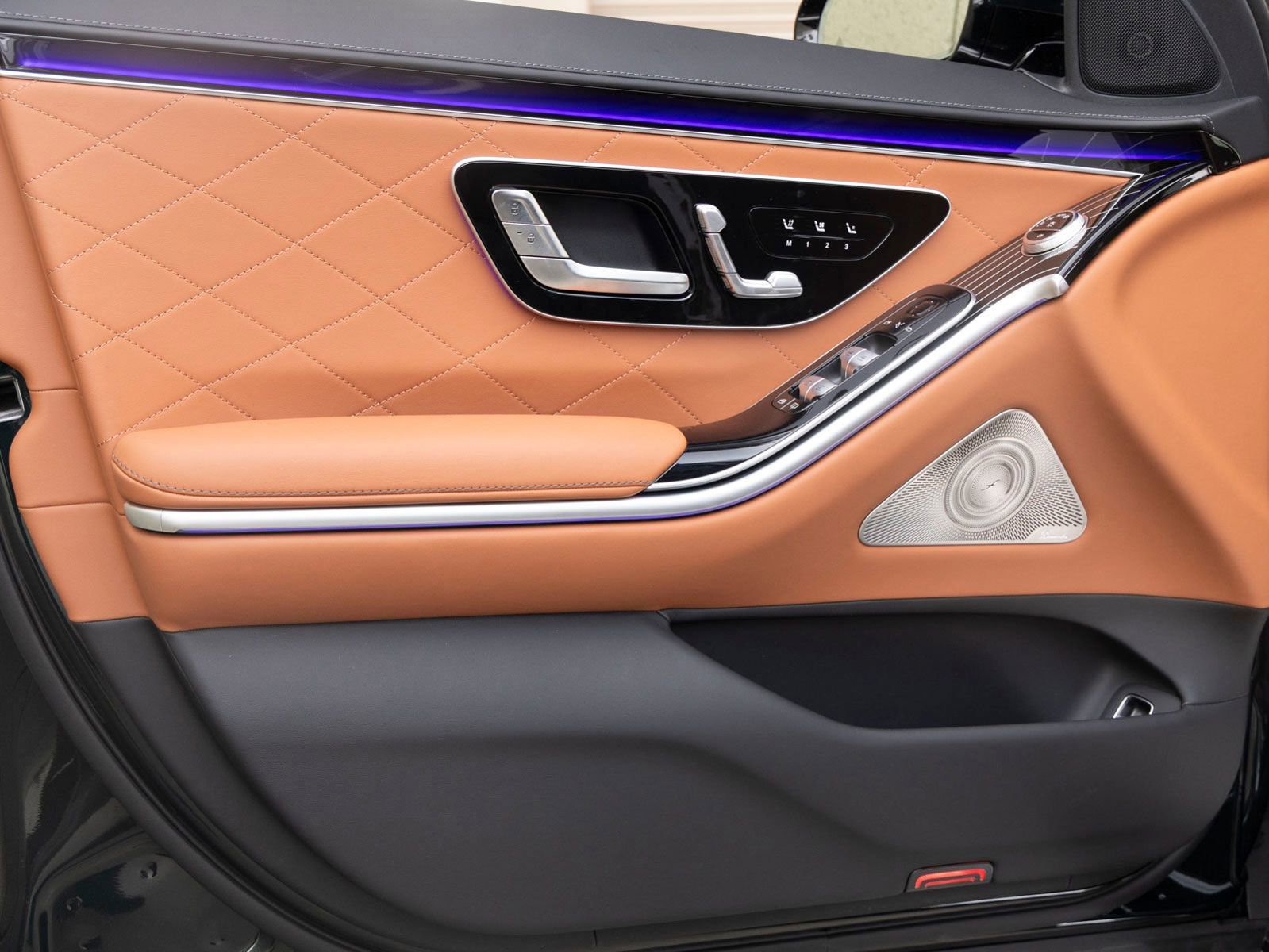 New 2026 Mercedes-Benz S 580e 4MATIC Sedan image 12
