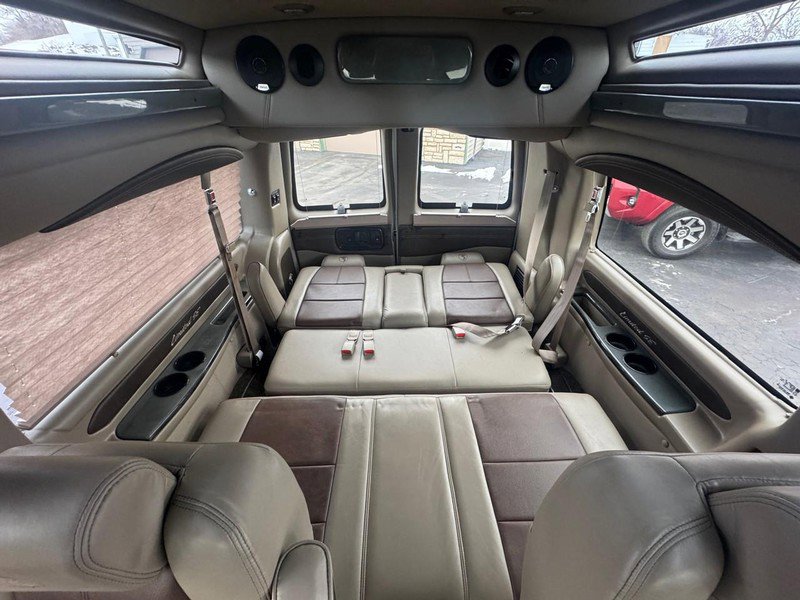 Used 2015 Chevrolet Express 2500 image 19