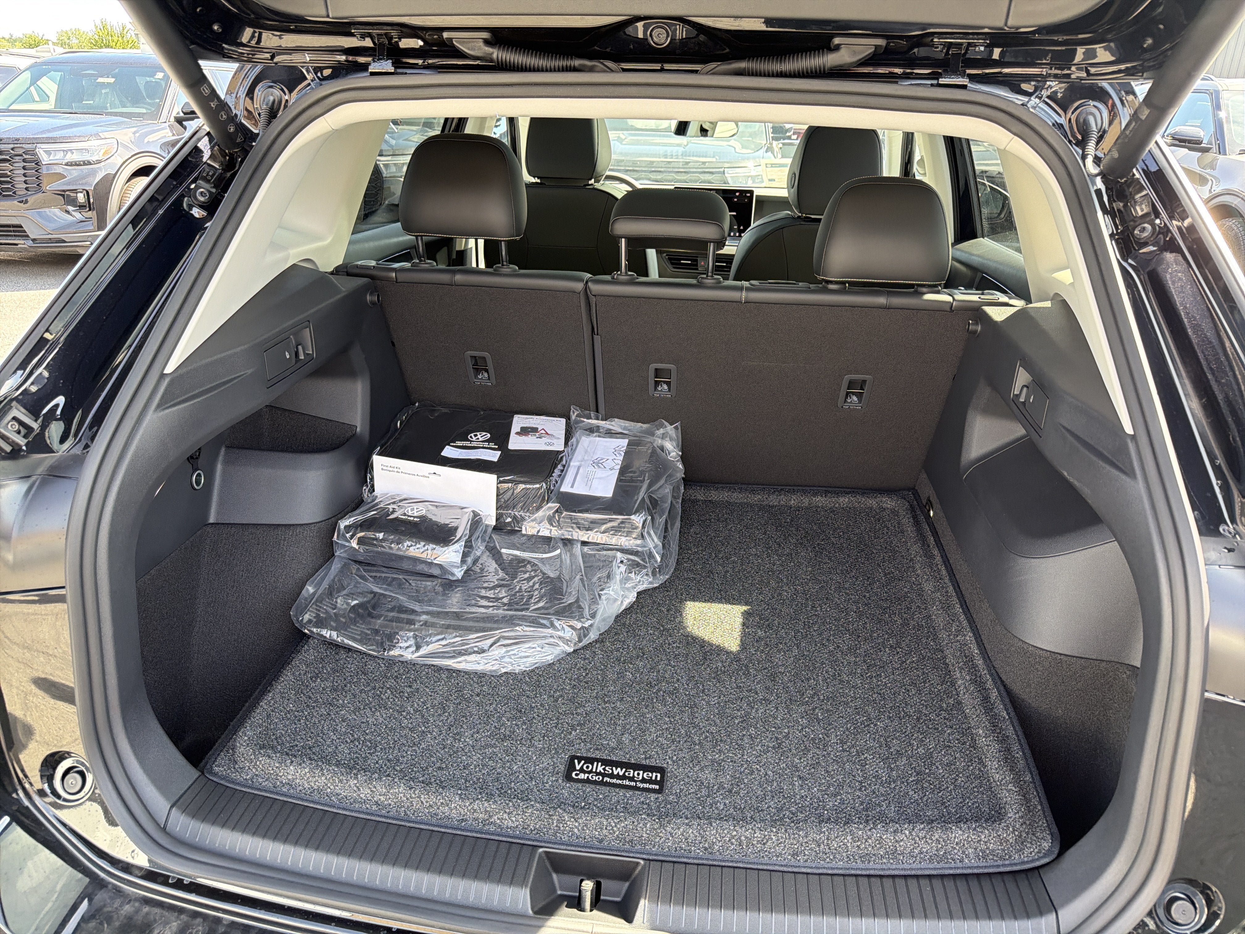 New 2026 Volkswagen Tiguan SE AWD/4WD image 25