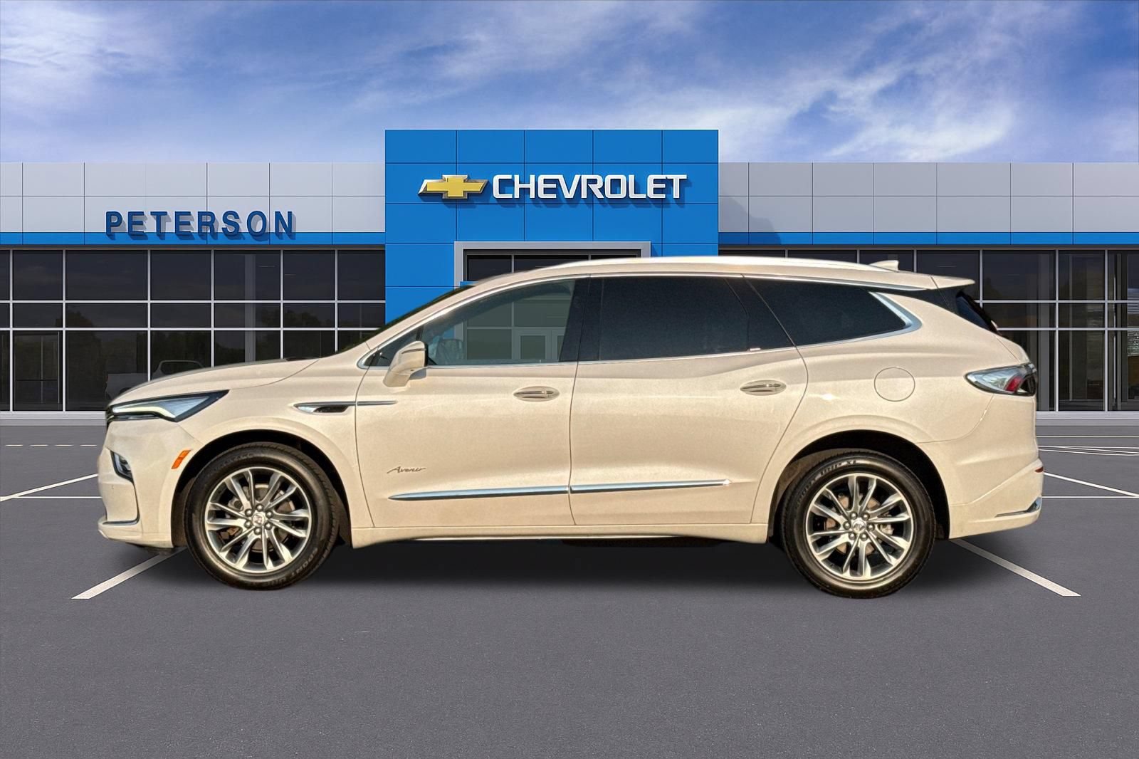 Certified 2023 Buick Enclave Avenir w/ Avenir Technology Package AWD/4WD image 7