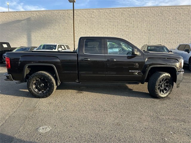 Used 2018 GMC Sierra 1500 SLE w/ SLE Value Package image 3