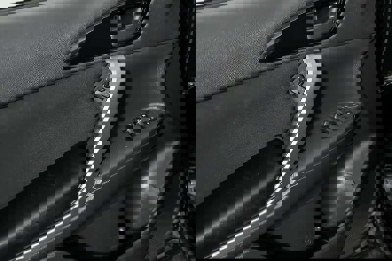 Used 2020 Mitsubishi Eclipse Cross ES image 15