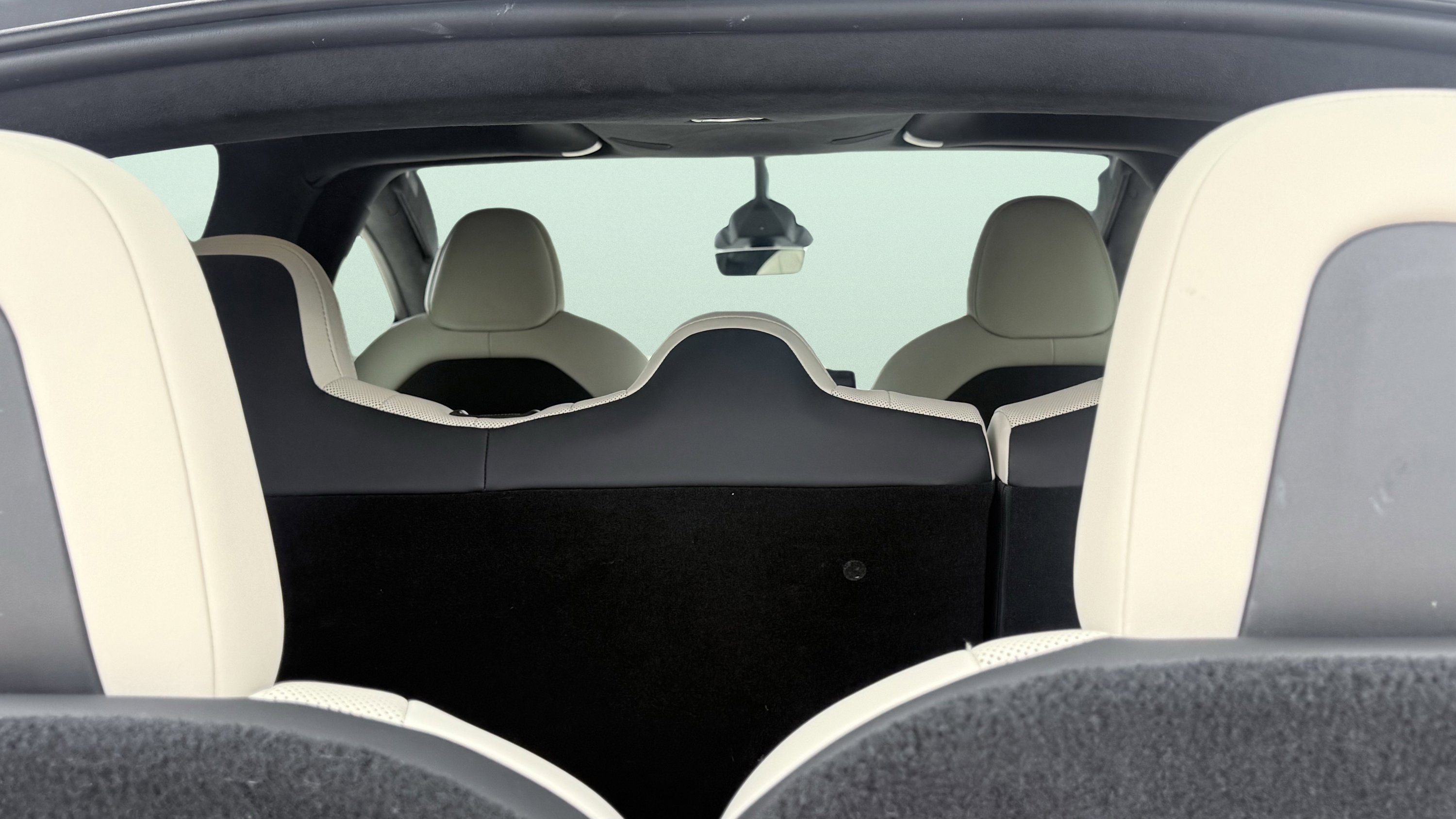 Used 2023 Tesla Model X AWD/4WD image 5