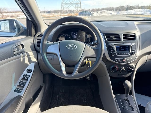Used 2015 Hyundai Accent GLS image 18