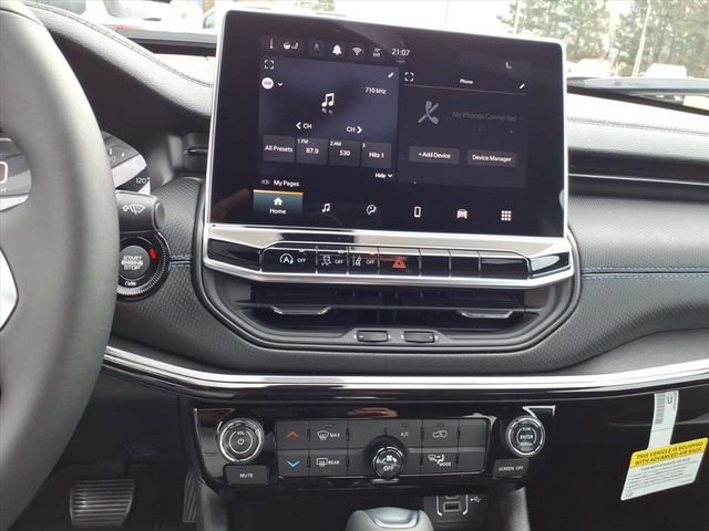 New 2026 Jeep Compass Latitude image 12