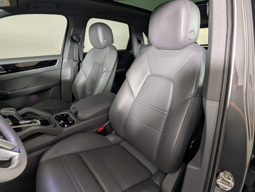Certified 2021 Porsche Cayenne S AWD/4WD image 5
