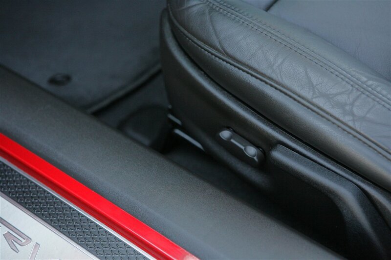 Used 2012 Chevrolet Corvette Grand Sport w/ 2LT Preferred Equipment Group RWD image 18