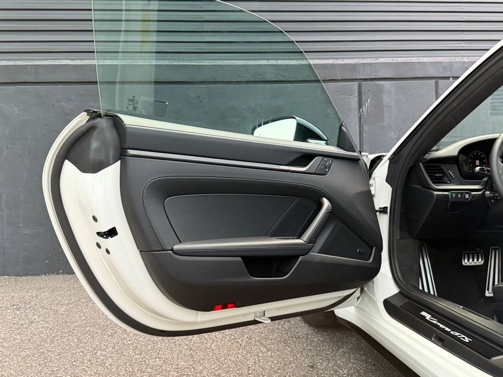 New 2026 Porsche 911 Carrera GTS RWD image 19