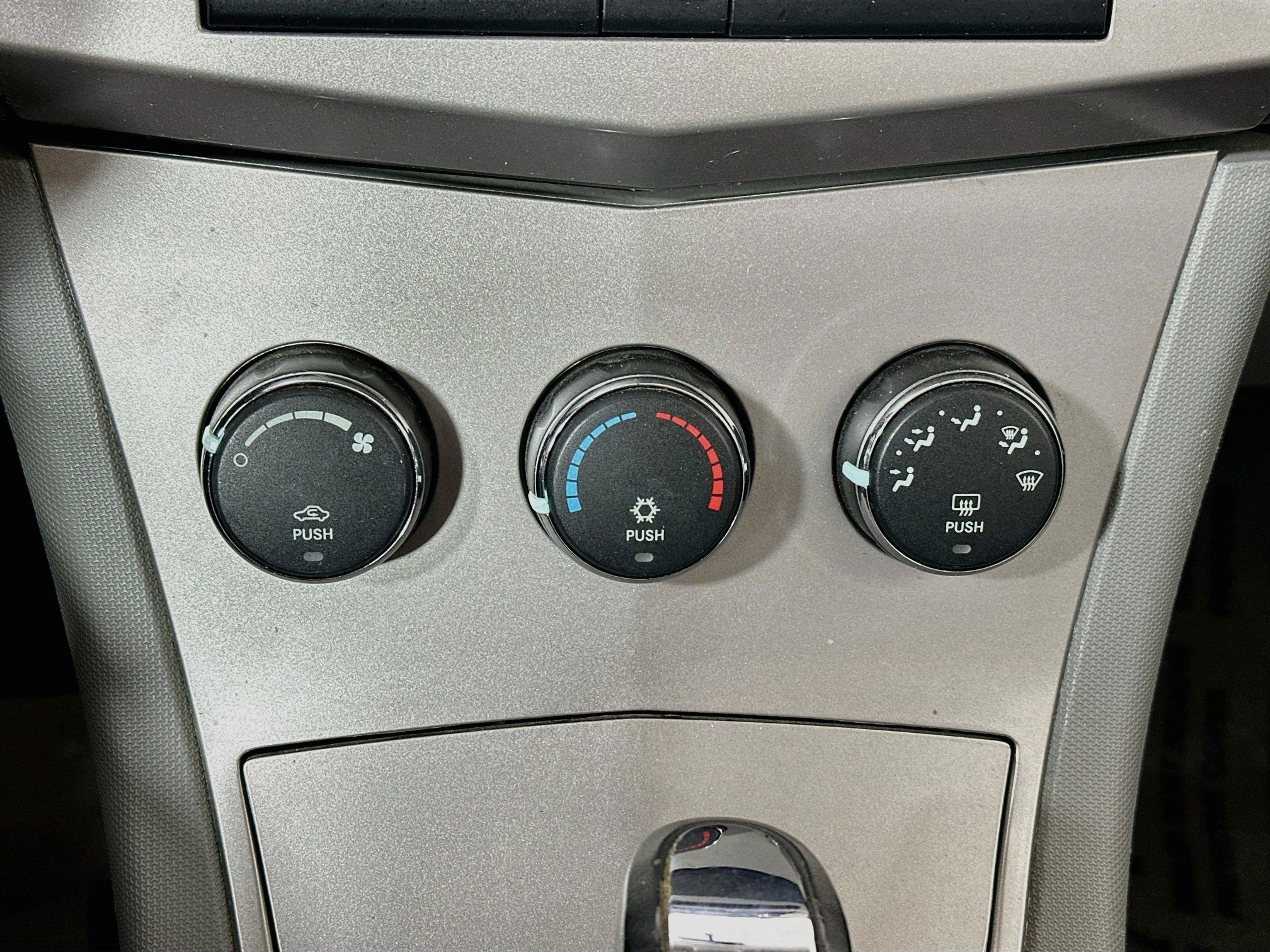 Used 2008 Chrysler Sebring Touring FWD image 14