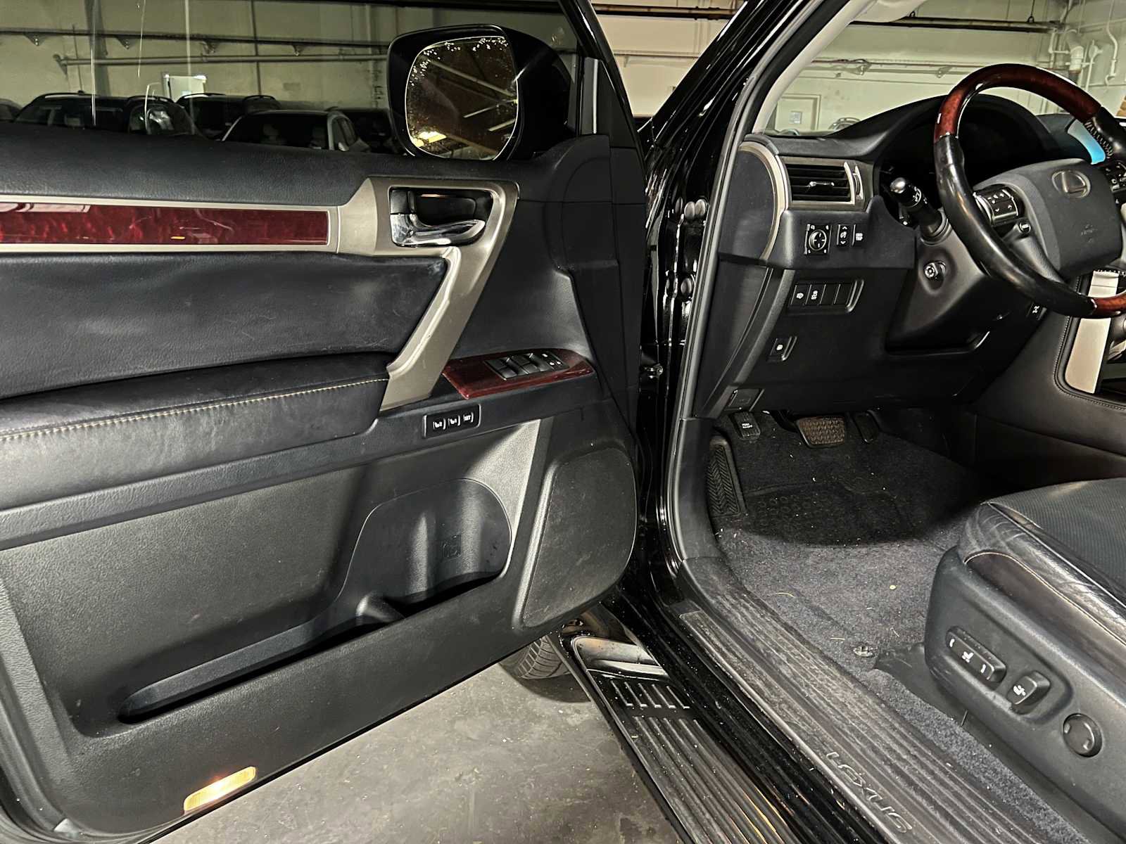 Used 2018 Lexus GX 460 Premium AWD/4WD image 18