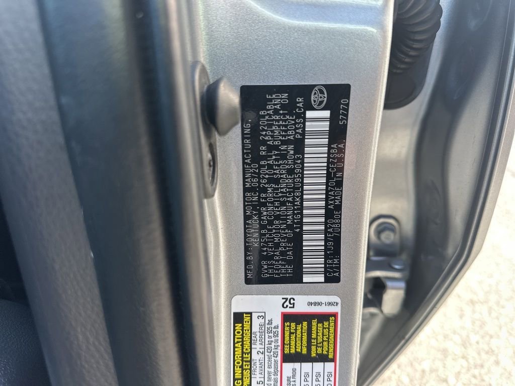 Used 2020 Toyota Camry SE image 32