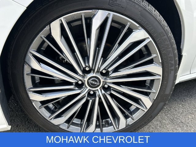 Used 2024 Nissan Altima 2.5 SL FWD image 34