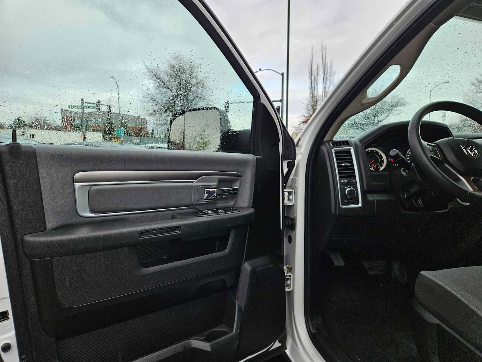 Used 2023 RAM 1500 Classic SLT image 23