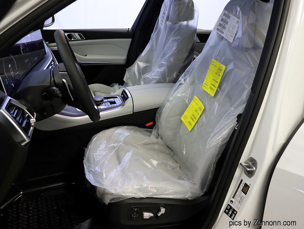 Used 2026 BMW X5 xDrive40i w/ Climate Comfort Package image 10