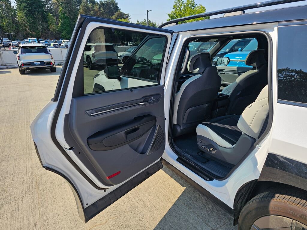 New 2026 Kia EV9 GT-Line image 22