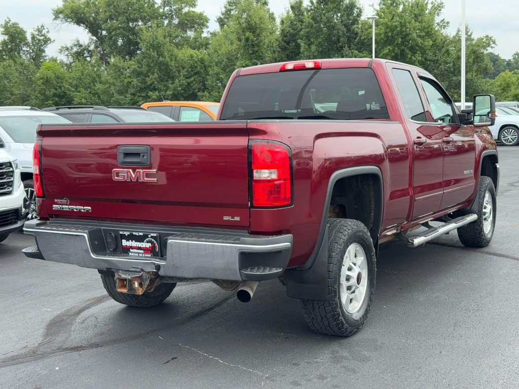 Used 2017 GMC Sierra 2500 SLE w/ HD SLE Preferred Plus Package AWD/4WD image 4