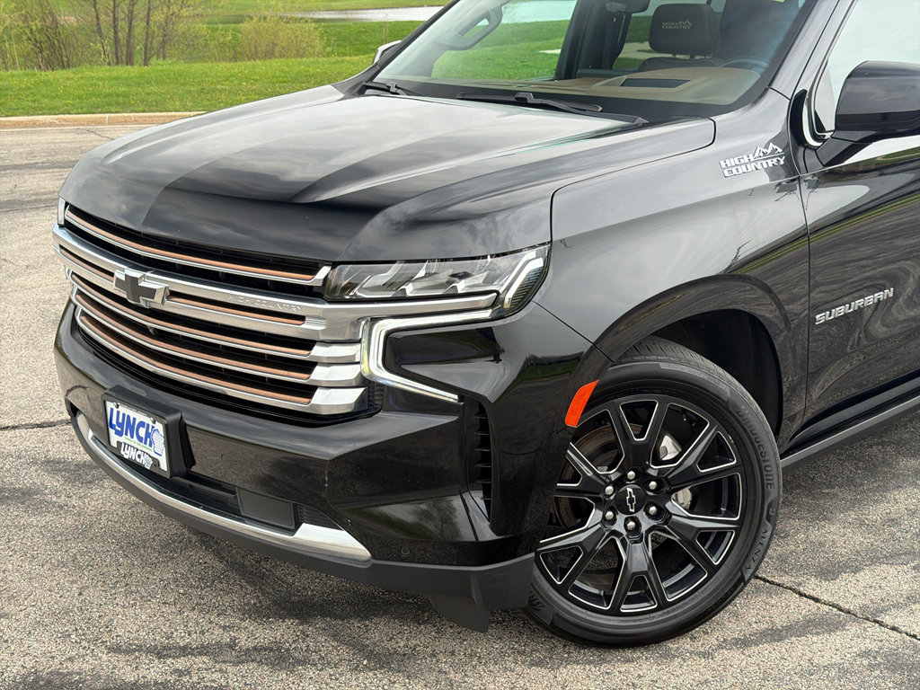 Used 2023 Chevrolet Suburban High Country AWD/4WD image 8