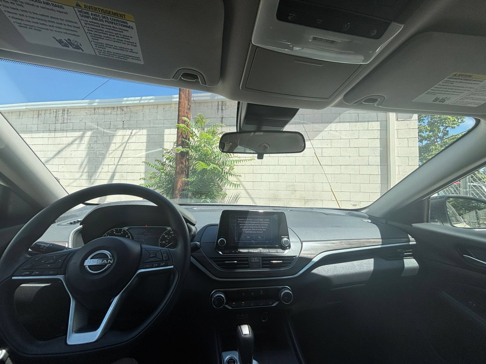 Used 2025 Nissan Altima 2.5 SV FWD image 31