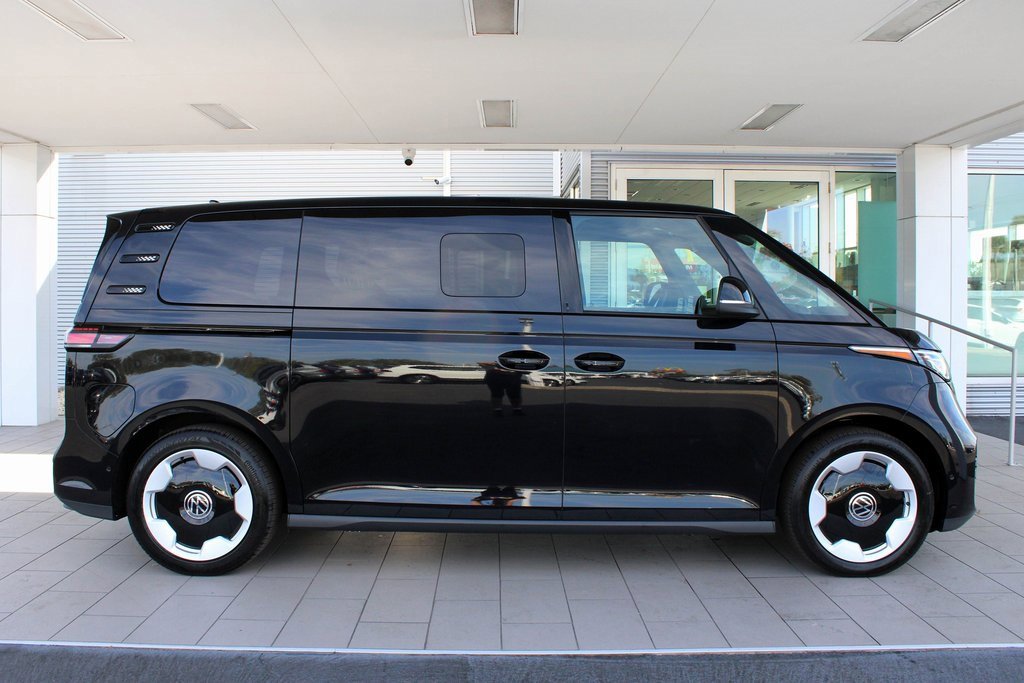 New 2025 Volkswagen ID. Buzz Pro S image 41
