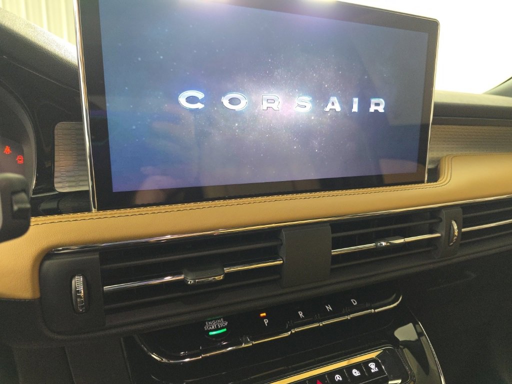 Used 2023 Lincoln Corsair Reserve w/ Equipment Group 201A image 16