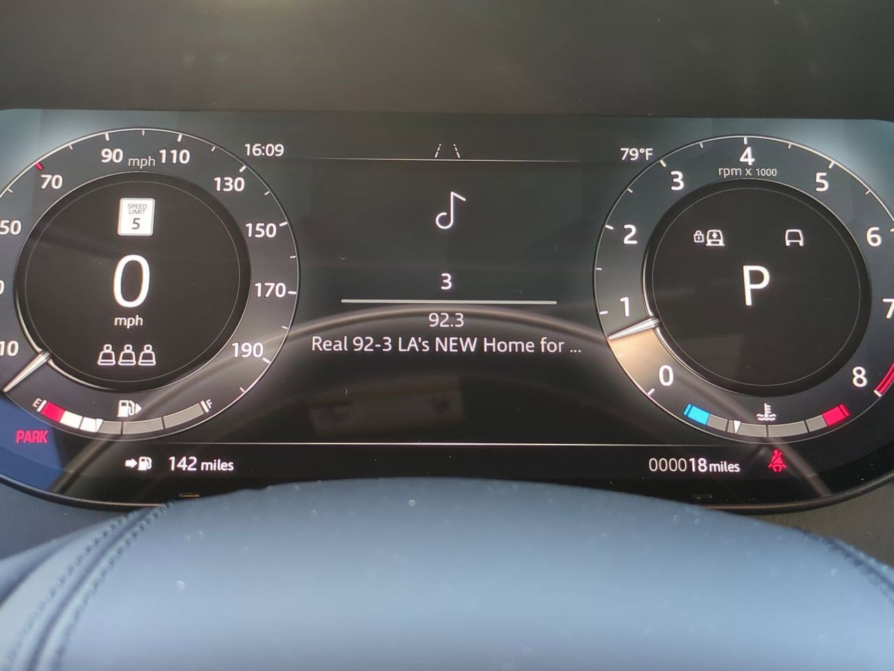 New 2026 Land Rover Range Rover SV image 13