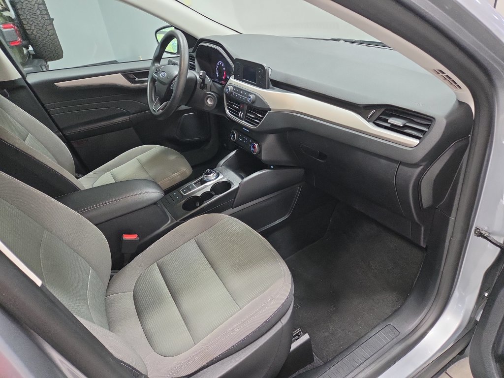 Used 2022 Ford Escape S FWD image 17