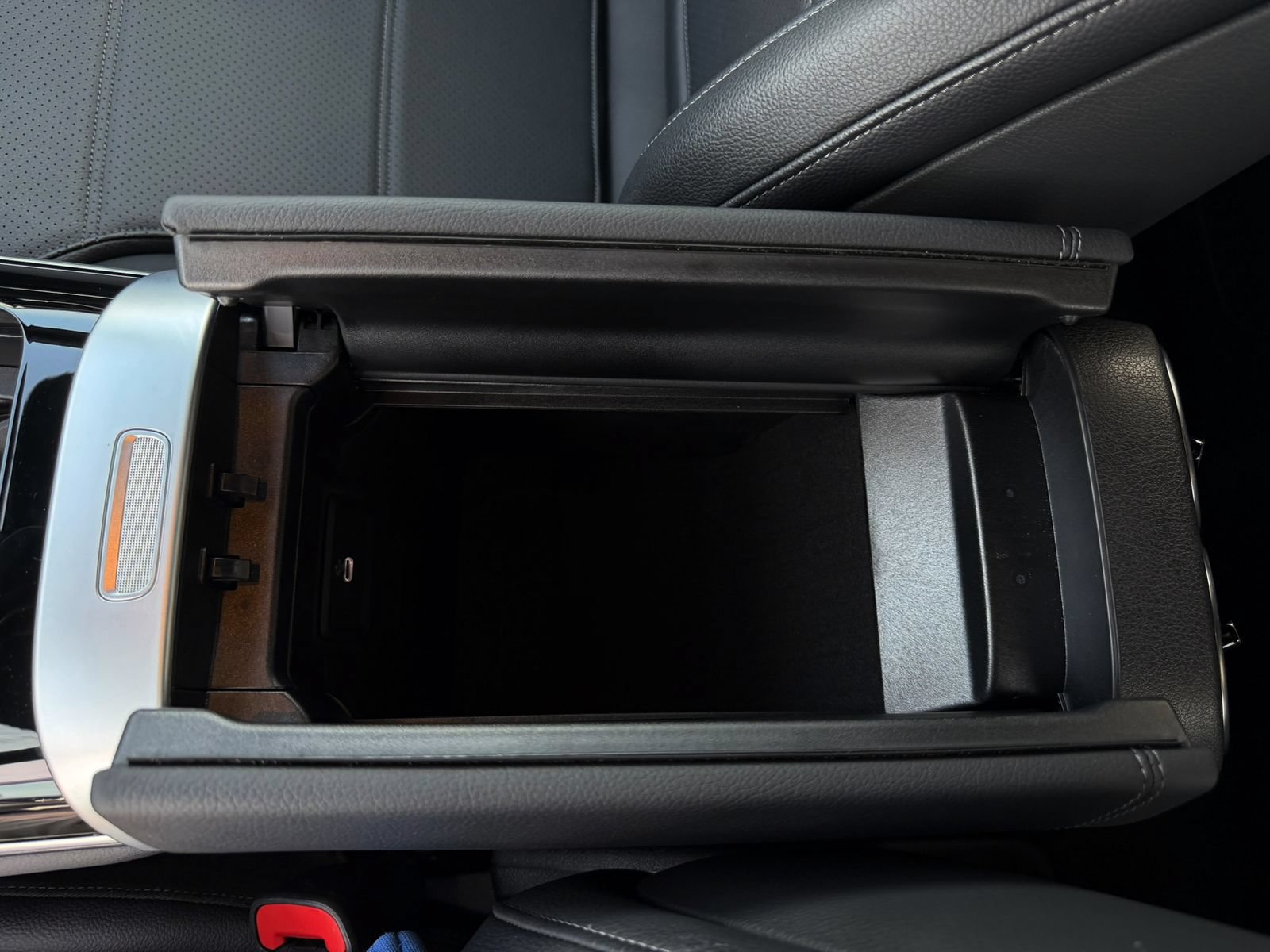 Used 2025 Mercedes-Benz GLC 300 image 18