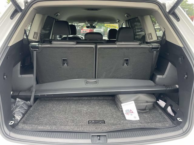 Certified 2026 Volkswagen Atlas SE FWD image 10