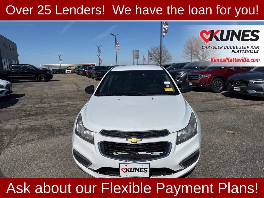 Used 2015 Chevrolet Cruze LS FWD image 3