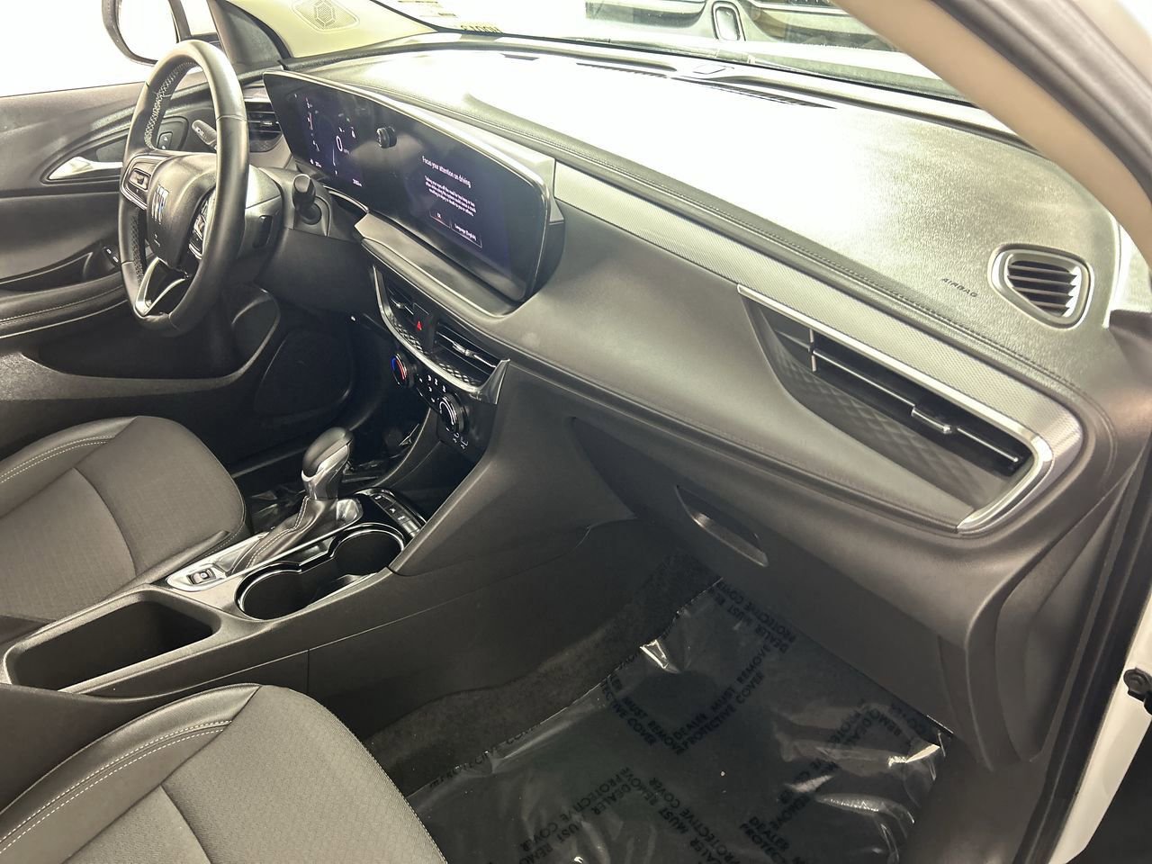 Used 2025 Buick Encore GX Preferred image 26