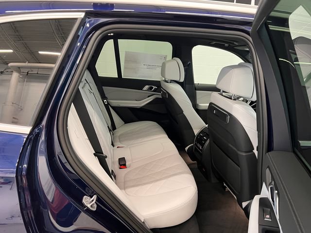 New 2026 BMW X5 xDrive40i w/ Climate Comfort Package AWD/4WD image 13