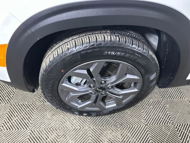Used 2024 Kia Seltos S image 10