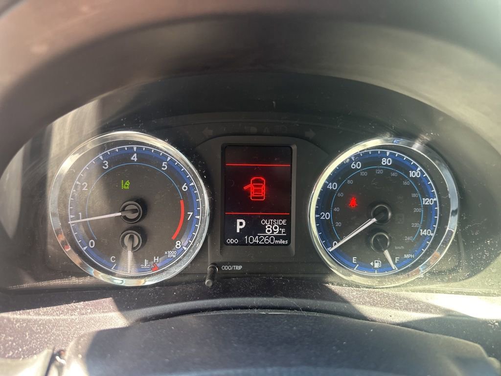 Used 2017 Toyota Corolla LE FWD image 3