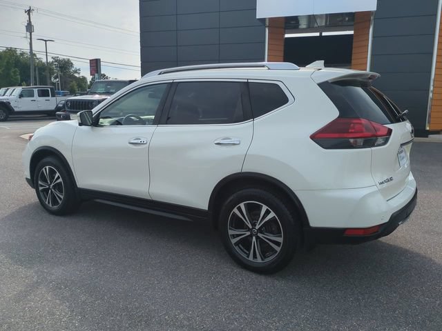 Used 2019 Nissan Rogue SV w/ Premium Package FWD image 6