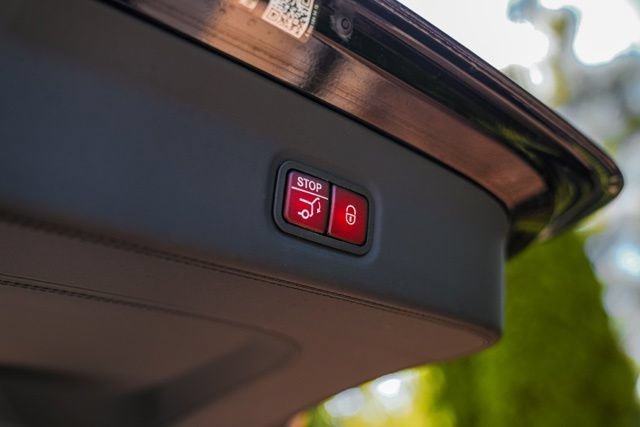Used 2023 Mercedes-Benz Maybach GLS 600 4MATIC image 24