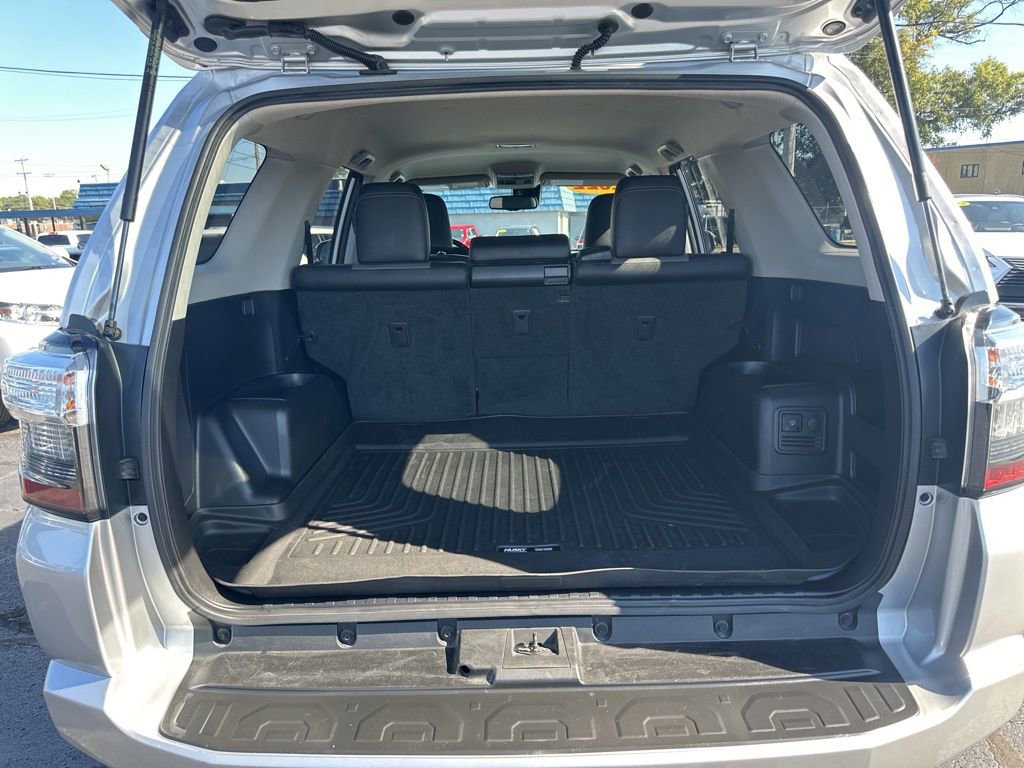 Used 2022 Toyota 4Runner SR5 Premium image 25