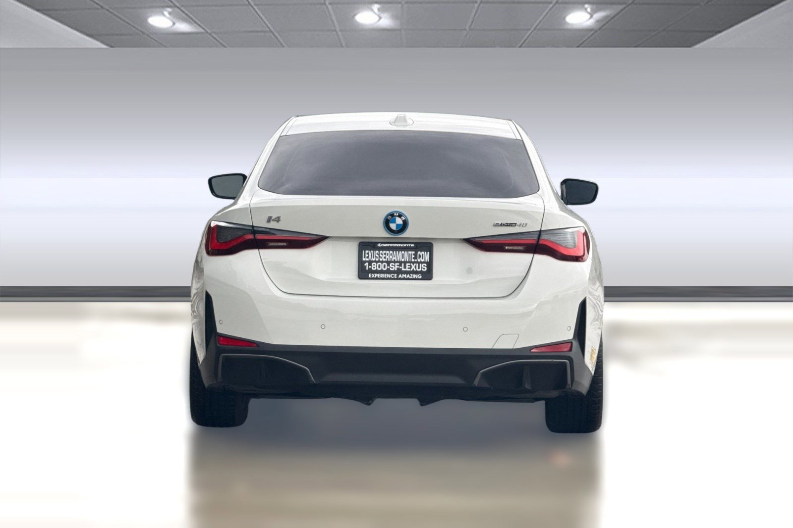 Used 2022 BMW i4 eDrive40 w/ Premium Package image 9