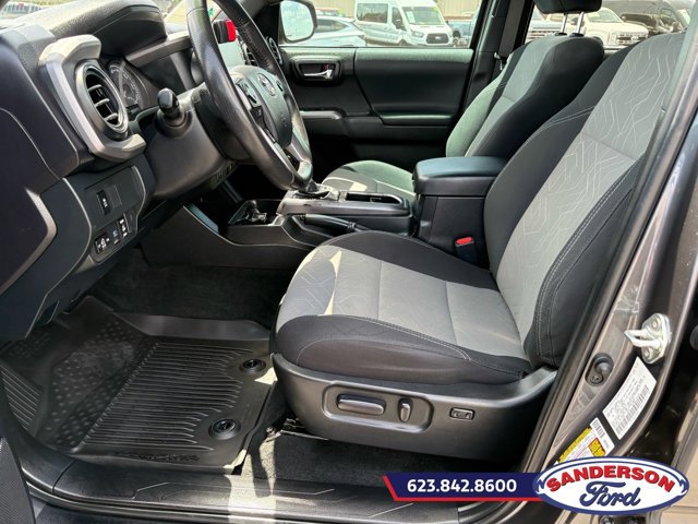 Used 2023 Toyota Tacoma TRD Sport w/ Black Out Package (TMS) AWD/4WD image 15