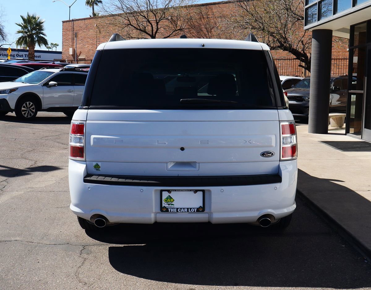 Used 2019 Ford Flex SE image 11