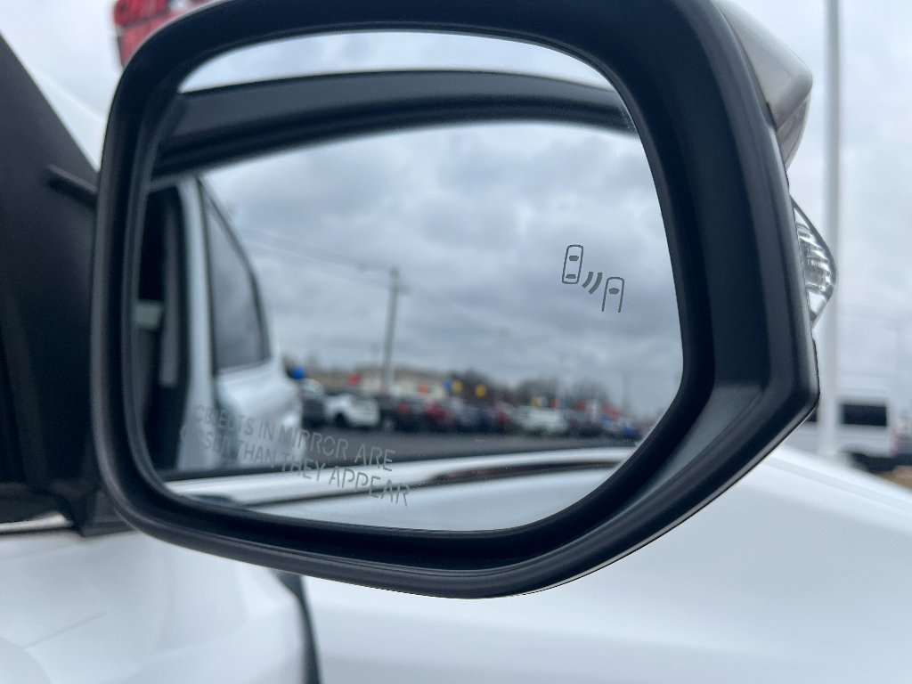 Used 2018 Toyota RAV4 XLE image 16