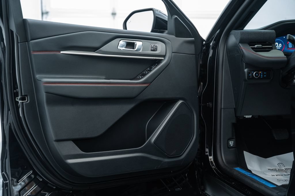 New 2026 Ford Explorer ST-Line w/ ST-Line Street Pack AWD/4WD image 46