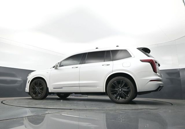 Used 2020 Cadillac XT6 Premium Luxury w/ LPO, Floor Liner Package AWD/4WD image 24
