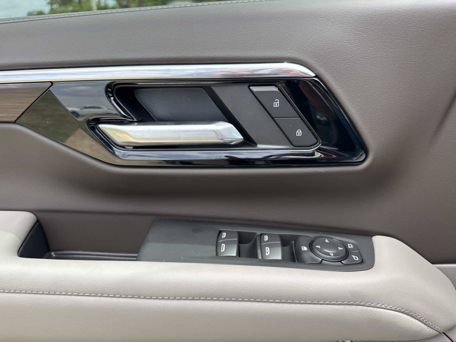 New 2026 Chevrolet Tahoe LS w/ Max Trailering Package AWD/4WD image 13