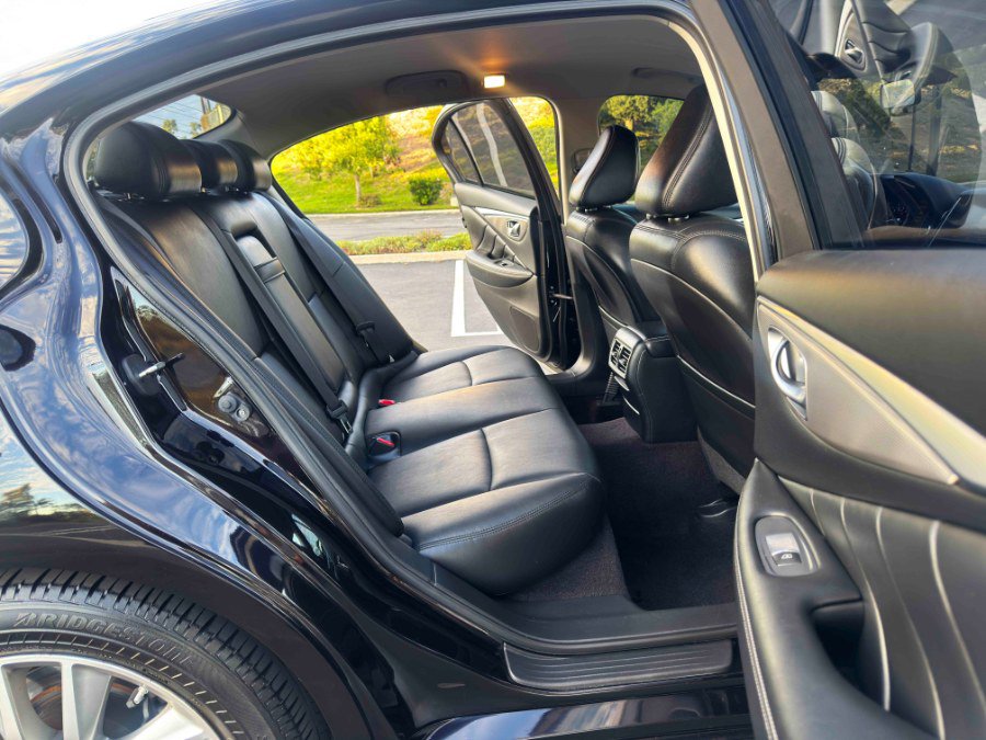 Used 2015 INFINITI Q50 Premium image 31