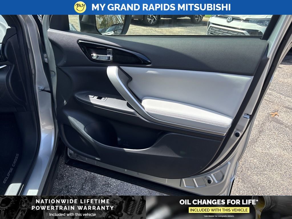 New 2026 Mitsubishi Eclipse Cross SEL image 13