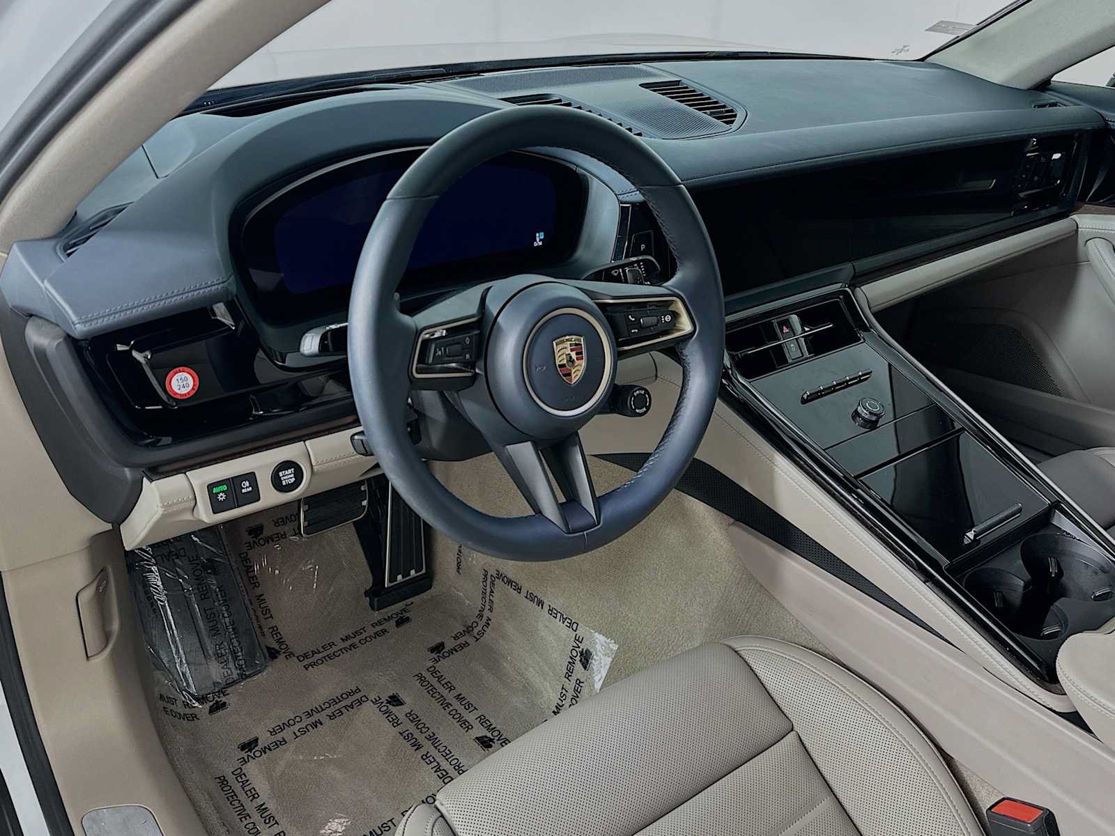 Certified 2024 Porsche Panamera 4 AWD/4WD image 4