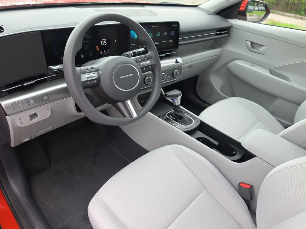 New 2027 Hyundai Kona SE FWD image 15