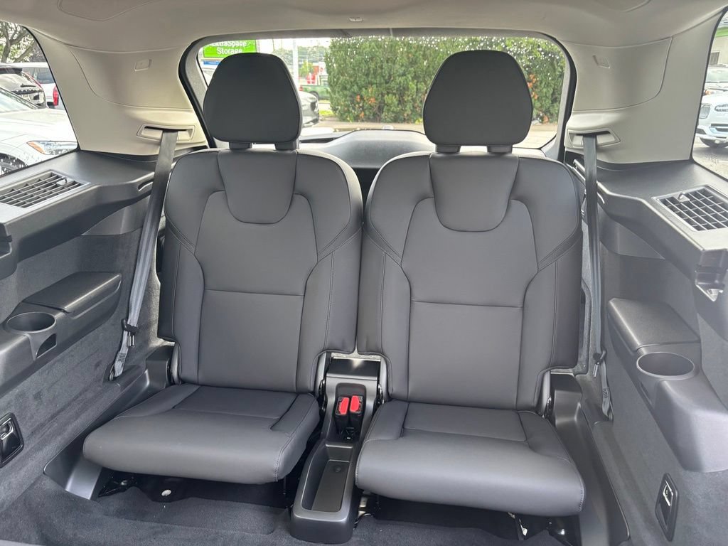 Used 2026 Volvo XC90 B6 Plus w/ Protection Package AWD/4WD image 27